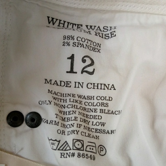 Tommy Bahama Island Cropped Denim - Picture 6 of 7